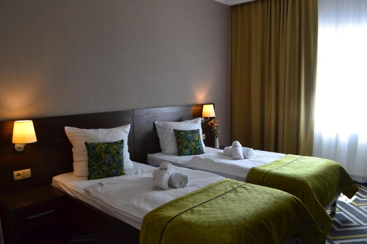Hotel & Browar Slociak オポーレ エクステリア 写真