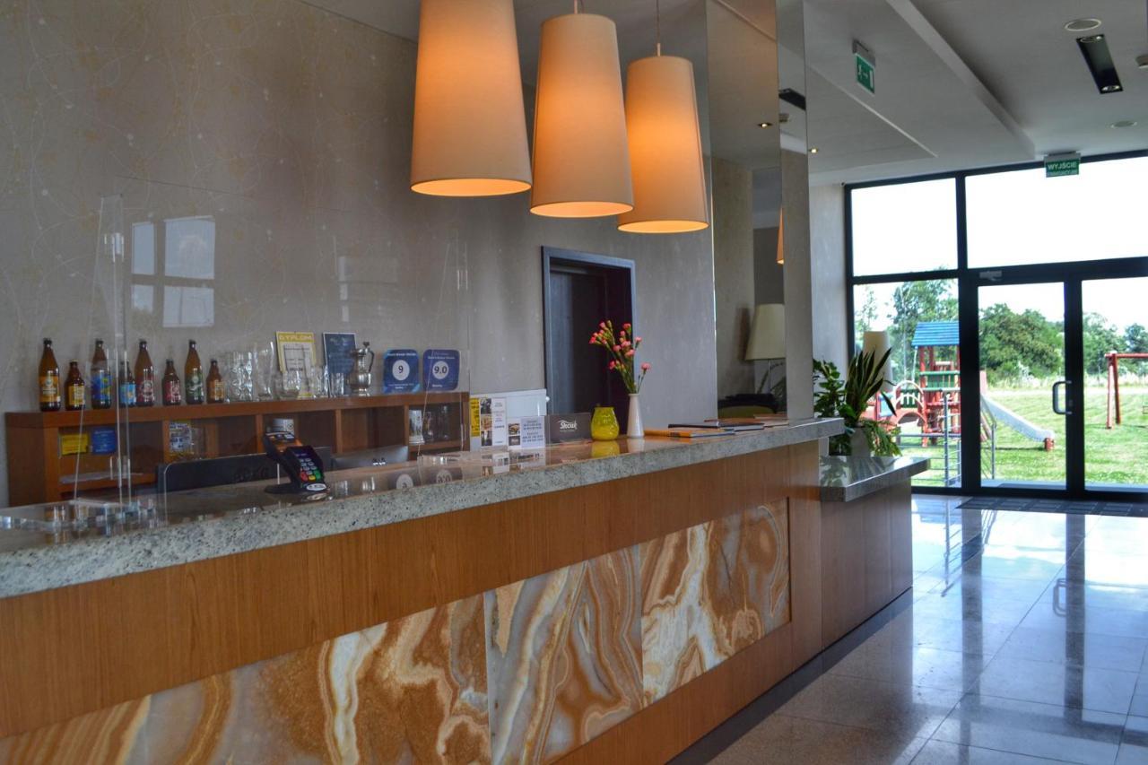 Hotel & Browar Slociak オポーレ エクステリア 写真