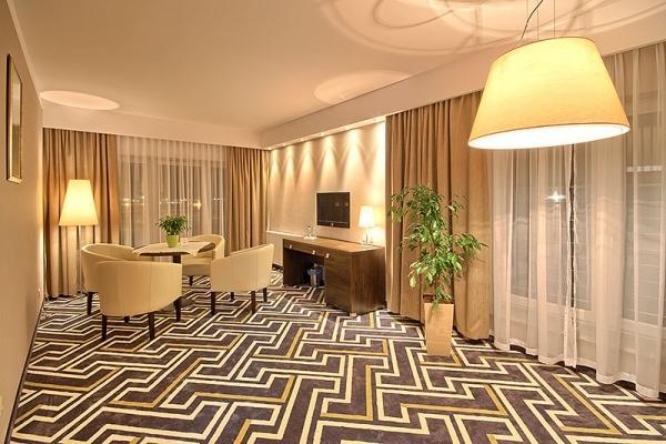 Hotel & Browar Slociak オポーレ エクステリア 写真